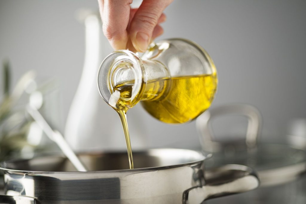 Things to consider before buying cooking oil